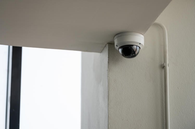 ¿Cómo funciona la alarma conectada a la central (CRA)? ¿Cómo funciona la alarma conectada a la central (CRA)?