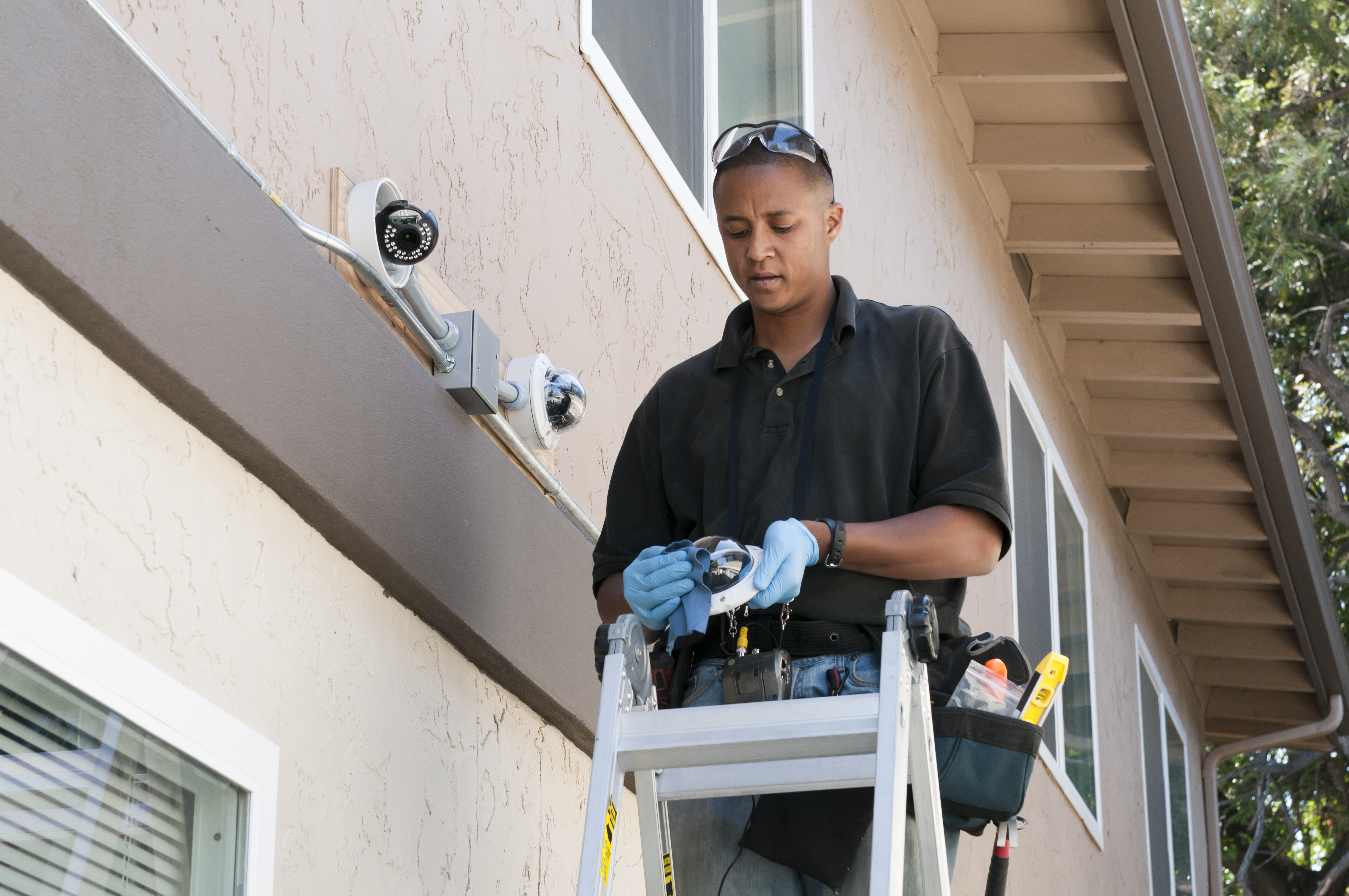 Checklist 2026: cuida tu alarma inteligente y c&aacute;maras Yoigo