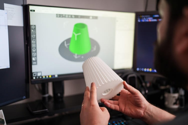 Impresoras 3D en casa: cómo utilizarlas de forma segura Impresoras 3D en casa: cómo utilizarlas de forma segura