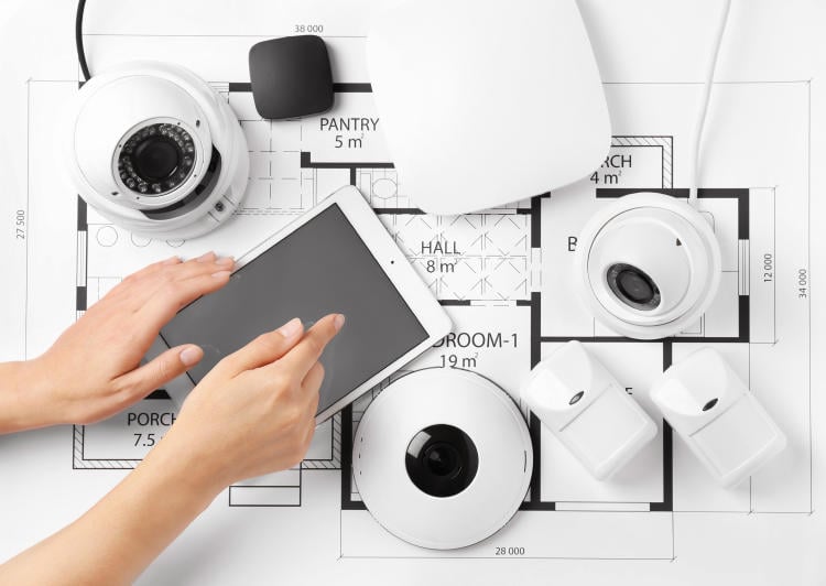 ¿Cómo funciona la alarma conectada a la central (CRA)? ¿Cómo funciona la alarma conectada a la central (CRA)?