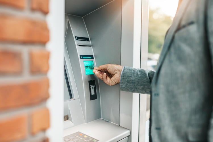Shimming: qué es y cómo evitar esta estafa financiera Shimming: qué es y cómo evitar esta estafa financiera