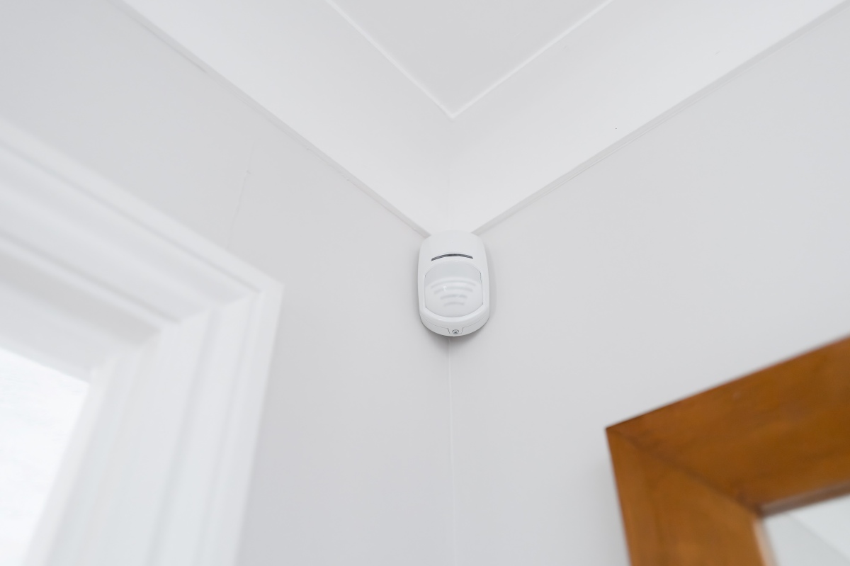 alarma en la pared
