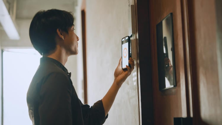 Dispositivos de seguridad para controlar con Alexa o Google Home Dispositivos de seguridad para controlar con Alexa o Google Home