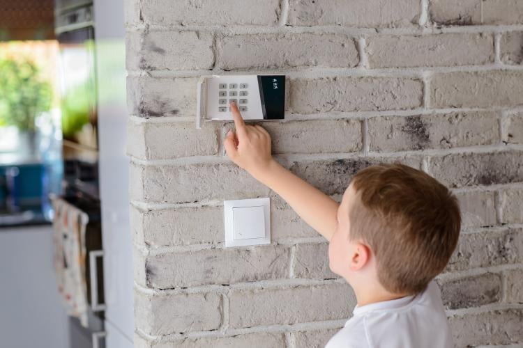 niño alarma niño alarma
