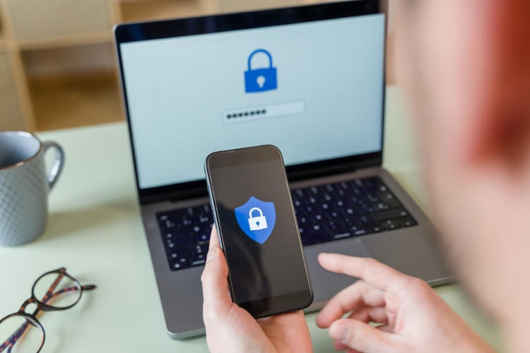Seguridad en casa: cómo proteger tu hogar si teletrabajas Seguridad en casa: cómo proteger tu hogar si teletrabajas