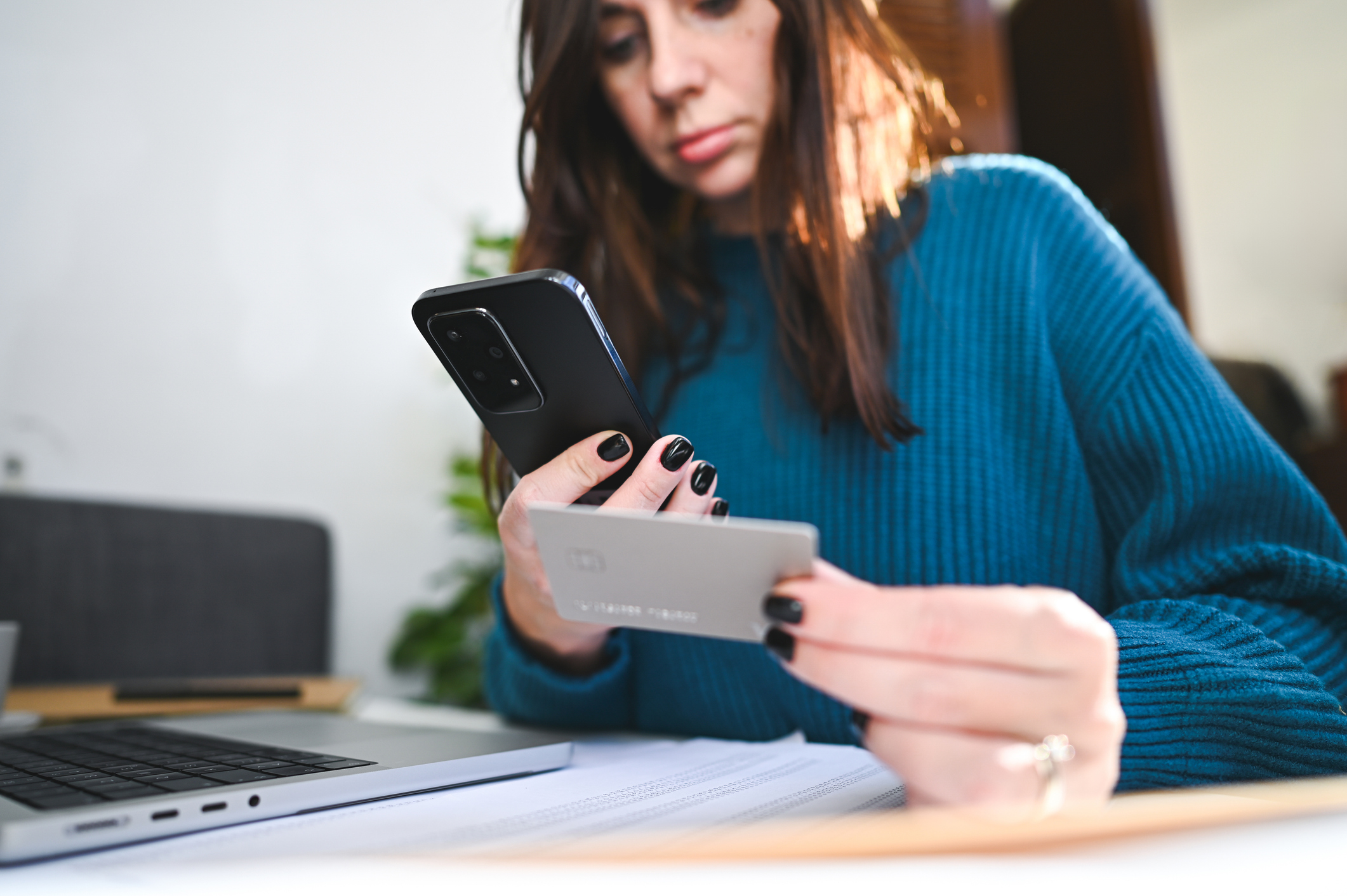 Alarmas Tradicionales vs Inteligentes: &iquest;Cu&aacute;l Gana en 2026?