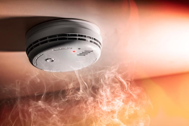 Detector de humo y de monóxido de carbono: ¿es lo mismo? Detector de humo y de monóxido de carbono: ¿es lo mismo?