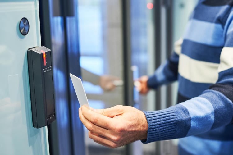 Mejores alarmas y sistemas de seguridad para pequeños negocios Mejores alarmas y sistemas de seguridad para pequeños negocios