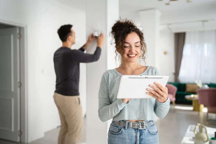 Domótica total: controla tu alarma Yoigo con la voz y app inteligente Domótica total: controla tu alarma Yoigo con la voz y app inteligente