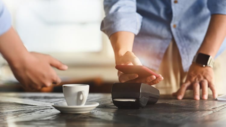 Shimming: qué es y cómo evitar esta estafa financiera Shimming: qué es y cómo evitar esta estafa financiera