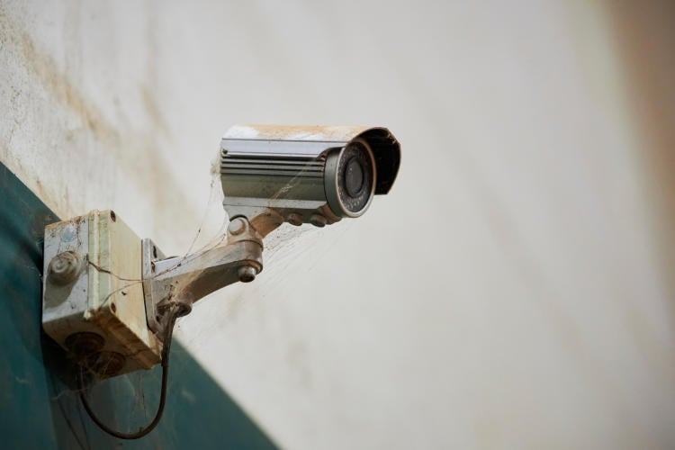 Cómo elegir una cámara de seguridad resistente: protección IP Cómo elegir una cámara de seguridad resistente: protección IP