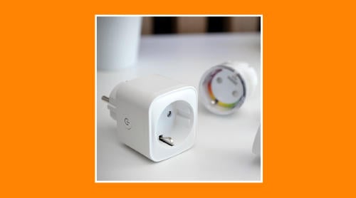 Enchufe inteligente con efecto disuasorio Enchufe inteligente con efecto disuasorio