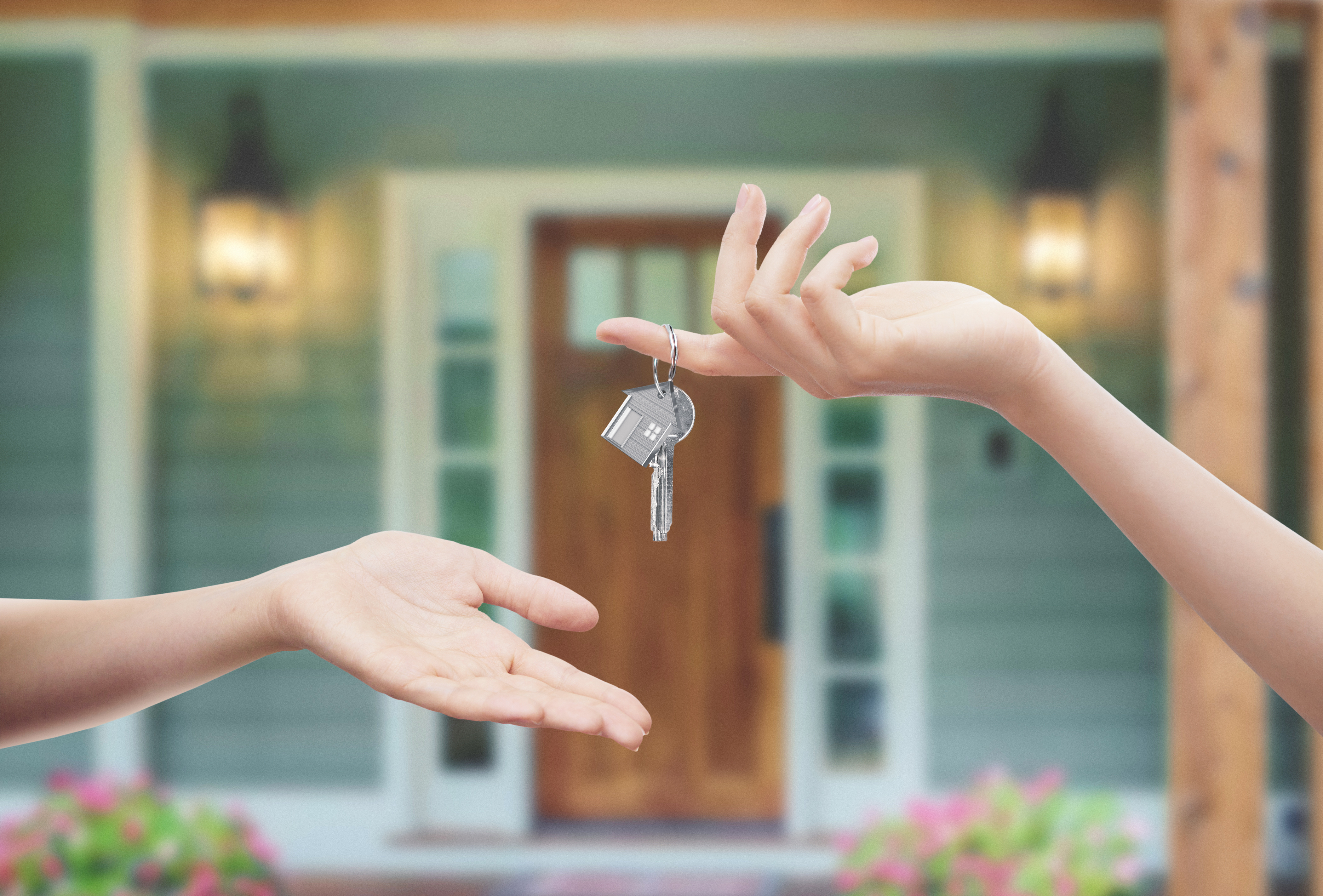 Evoluci&oacute;n de la seguridad en casa: de las rejas a la dom&oacute;tica
