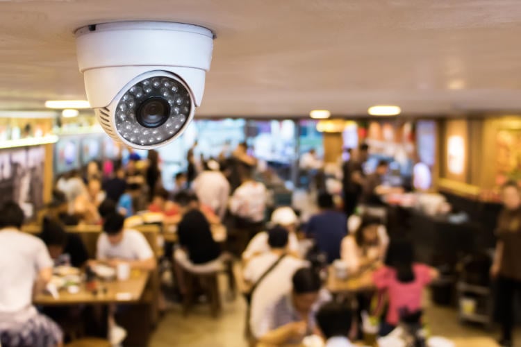 Cómo montar un sistema de alarma para una tienda de varias entradas Cómo montar un sistema de alarma para una tienda de varias entradas