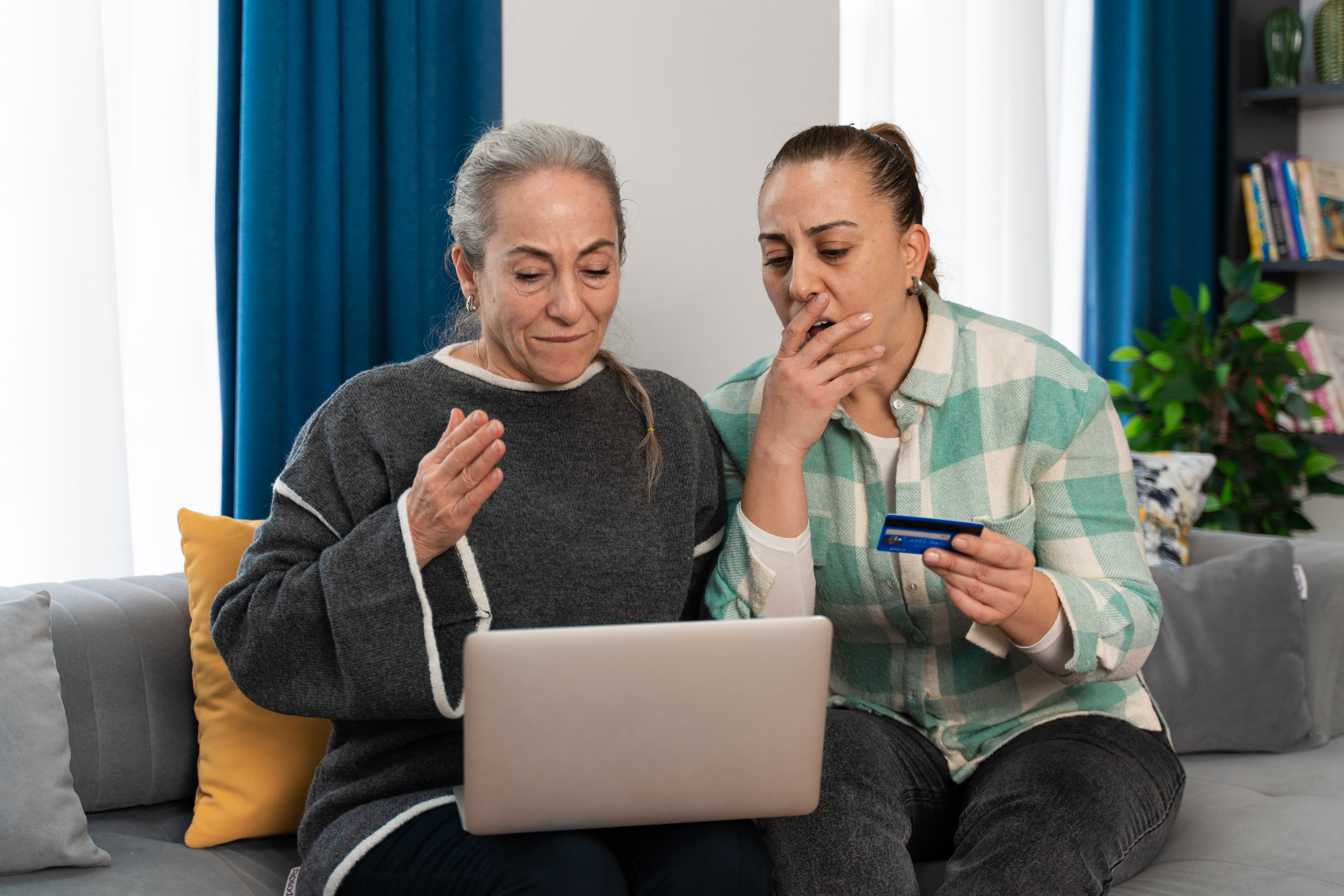 : Que no te estafen con las compras navideñas y fraudes online