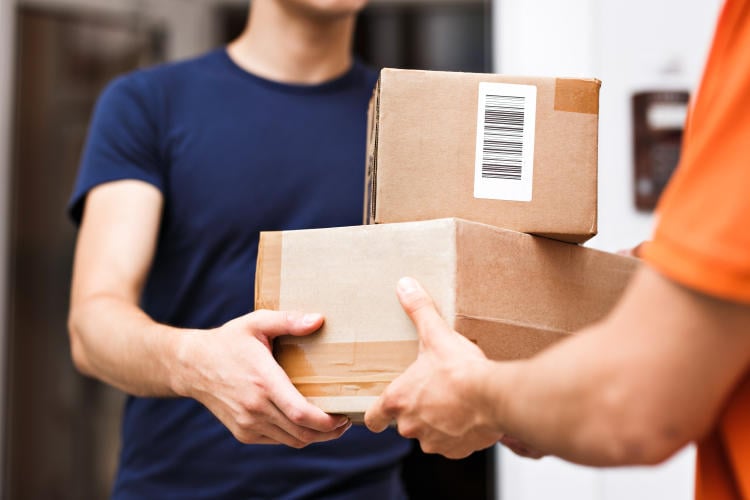 Cómo evitar que te roben los paquetes de la puerta Cómo evitar que te roben los paquetes de la puerta