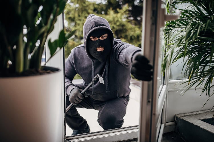 Protectores antipalanca para puertas: la seguridad llama a tu hogar Protectores antipalanca para puertas: la seguridad llama a tu hogar