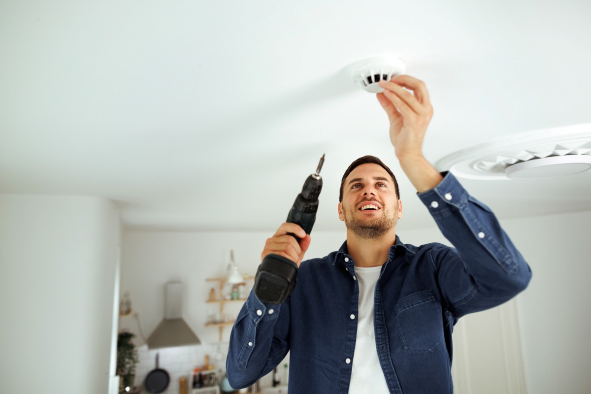 colocar detector de incendios