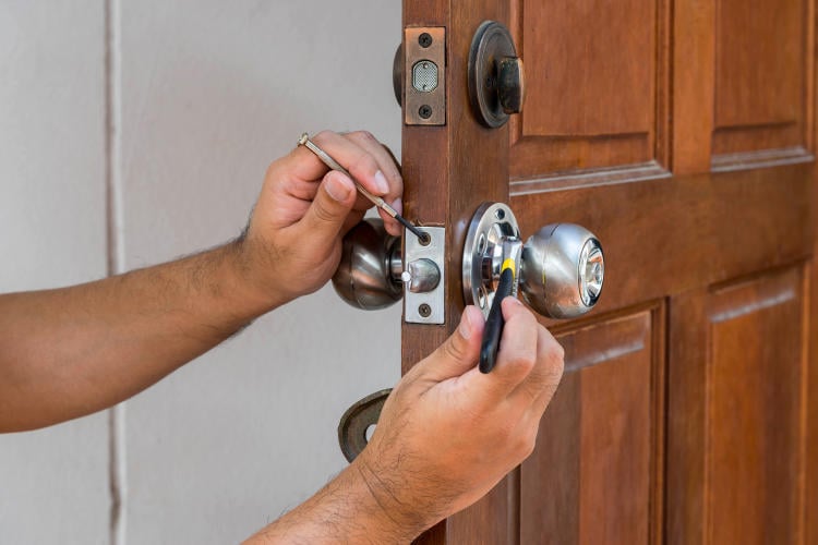 Consejos para reforzar la seguridad de la puerta de tu casa Consejos para reforzar la seguridad de la puerta de tu casa