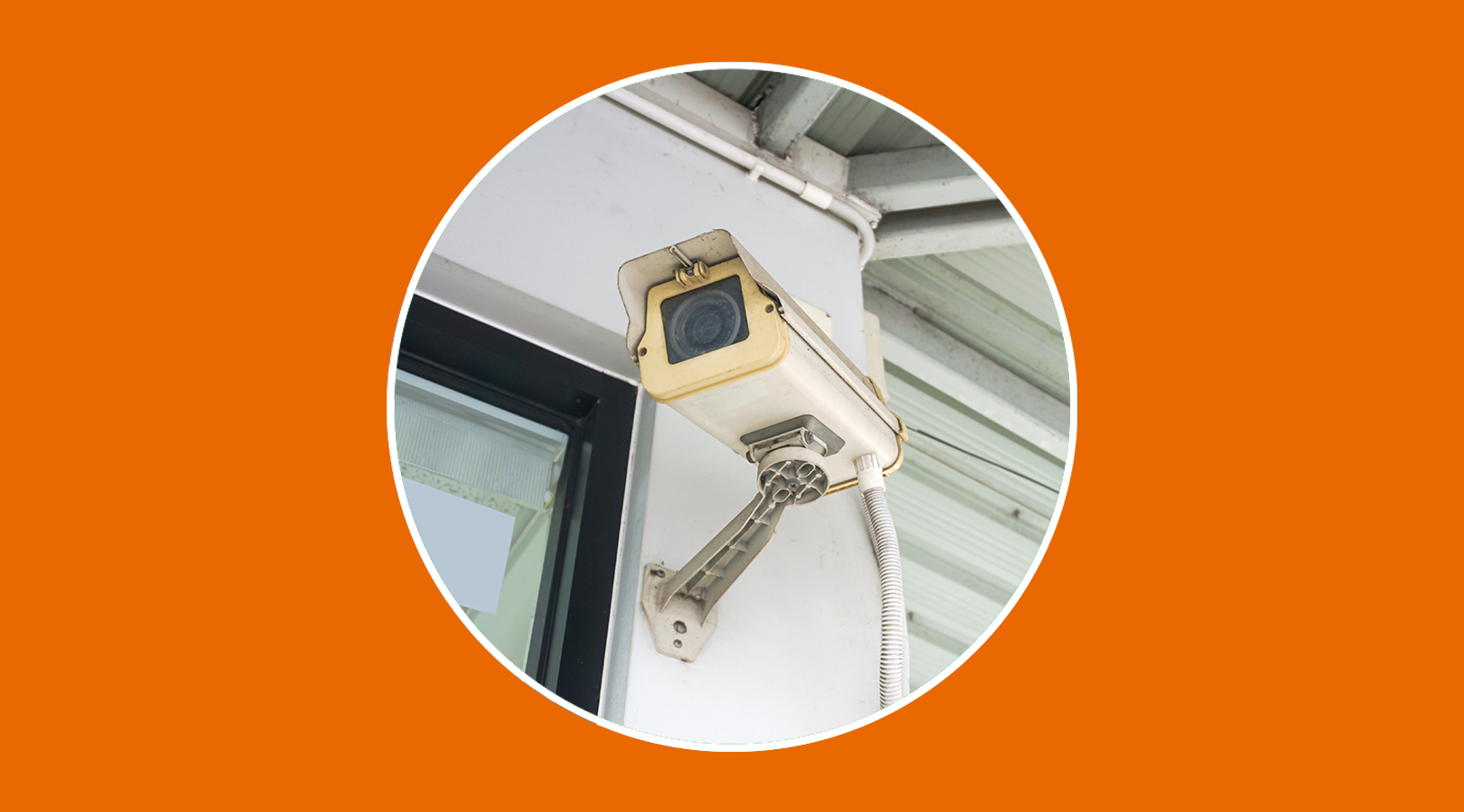 ¿Puedo instalar cámaras en mi balcón o fachada? Qué dice la ley y cómo hacerlo bien	