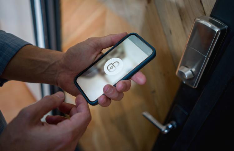 protege tu hogar desde el movil protege tu hogar desde el movil