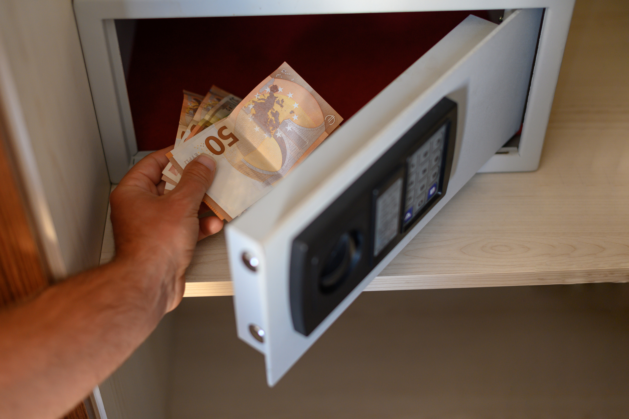 caja fuerte dinero